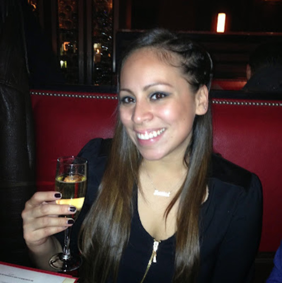 Meet your Posher, Jessica - Picture 1 of 1